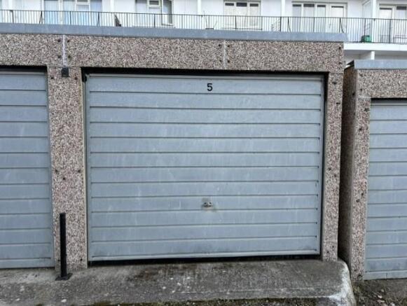 Garage.jpg