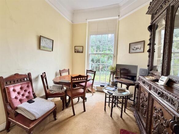 3 bed Semi-Detached for sale Image 6