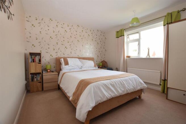 27 Abbey Drive, Ashby