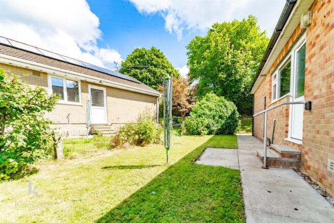 2 bed Semi-Detached Bungalow for sale Image 8