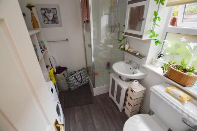 Annex Shower Room