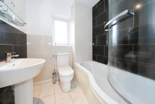 Bathroom / W.C.