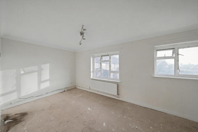 21 Buttercup Square, Stanwell, Staines-upon-Thames, TW19 7UD