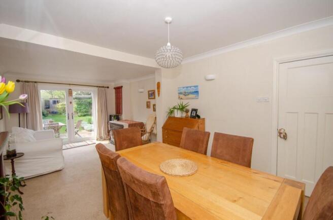 dining room-family room pic 2.jpg