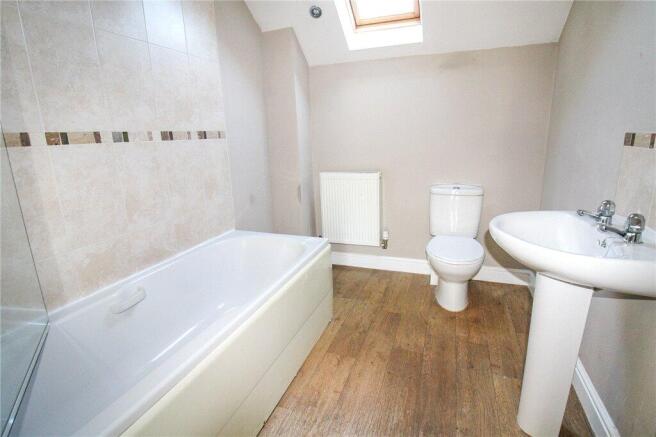 3 bed Terraced for sale Image 6