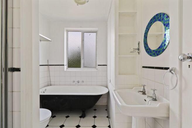 Photo 10