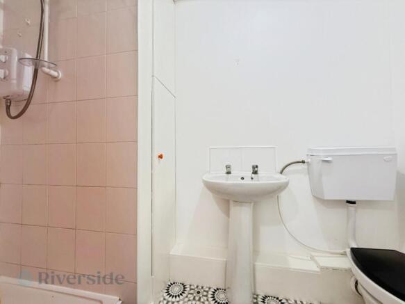 Studio for sale Image 8