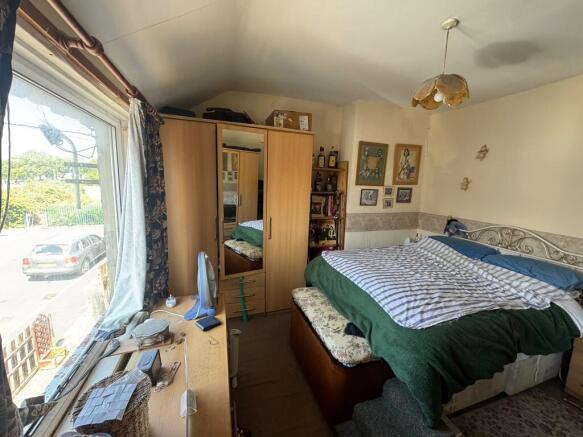 3 bed Terraced for sale Image 7
