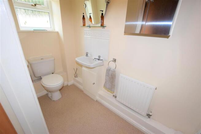 Shower / Cloakroom