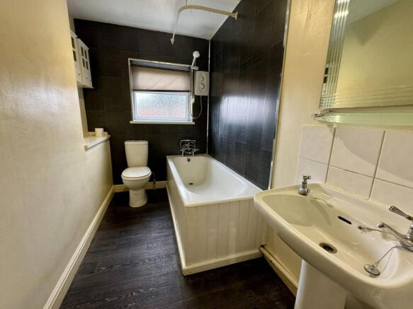 2 bed Semi-Detached for sale Image 8