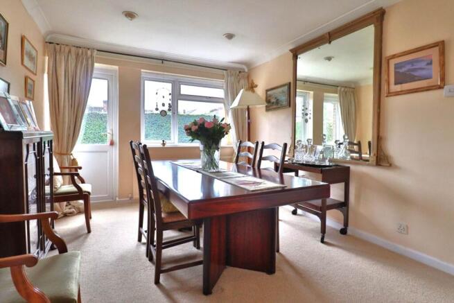 The Garlings, Aldbourne. Marlborough, SN8 2DT photo 4