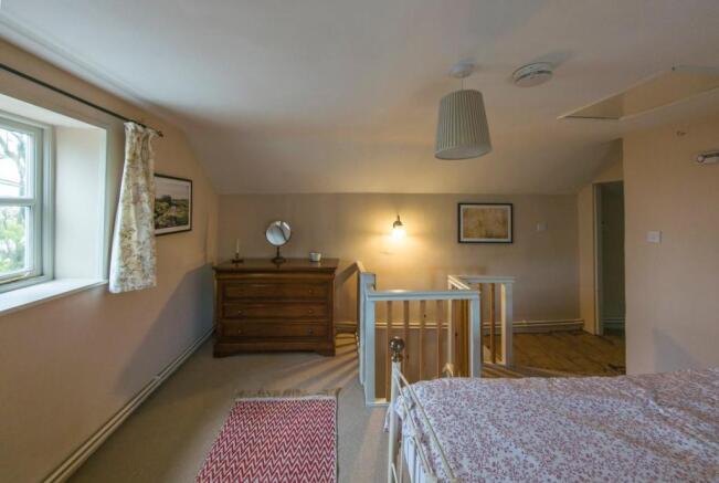 bedroom 3.jpg