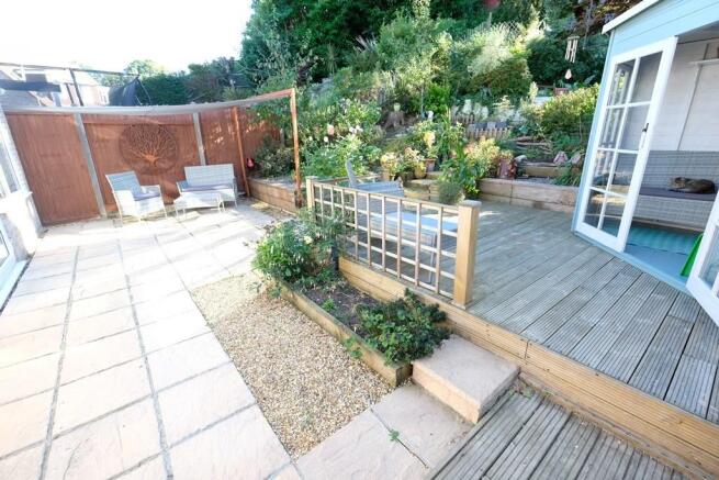 GARDEN 