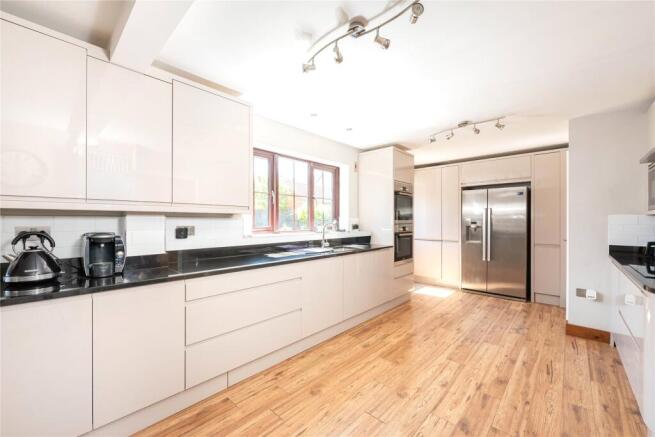Kitchen/Dining Rm