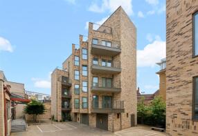 Apartment 1, 6 Dalloway House, Randall Place, Uxbridge UB8 1GZ
