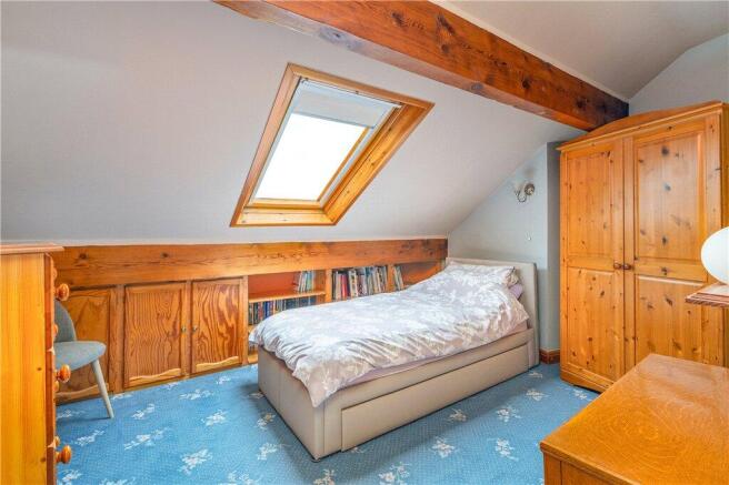 3 bed Terraced for sale Image 9