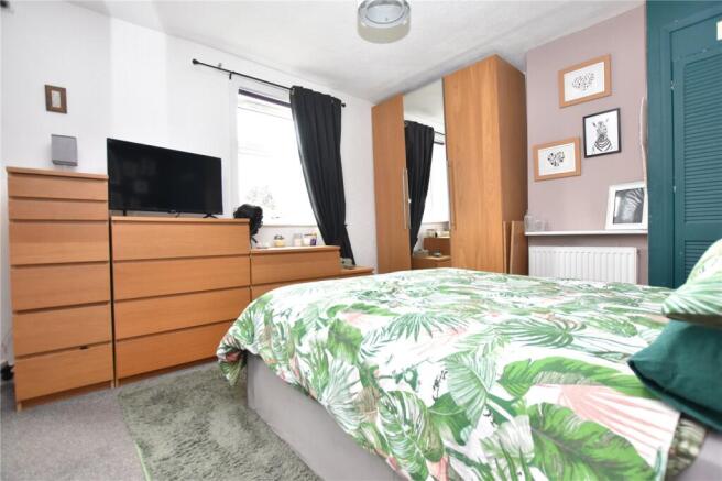 3 bed Semi-Detached for sale Image 9