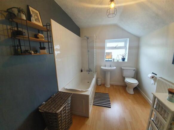 Bathroom W.C.