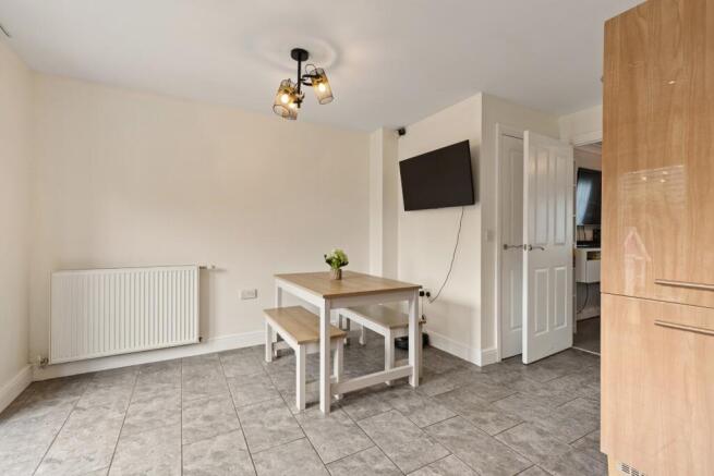 3 bed Link Detached House for sale Image 4