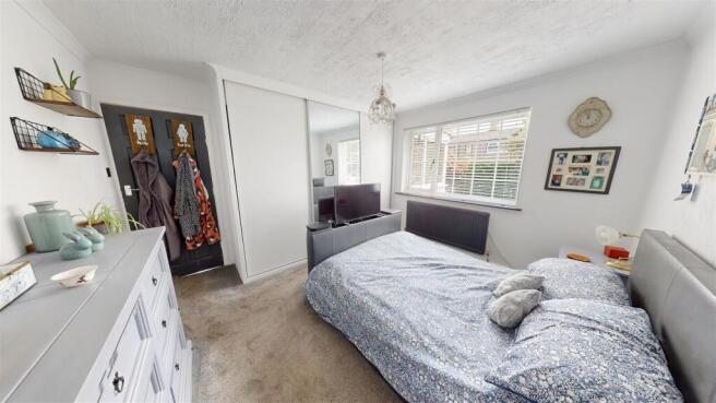 3 bed Semi-Detached for sale Image 6