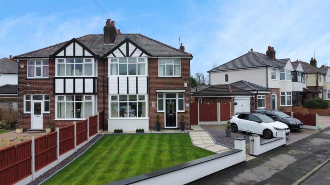 Crocketts Walk, For Sale