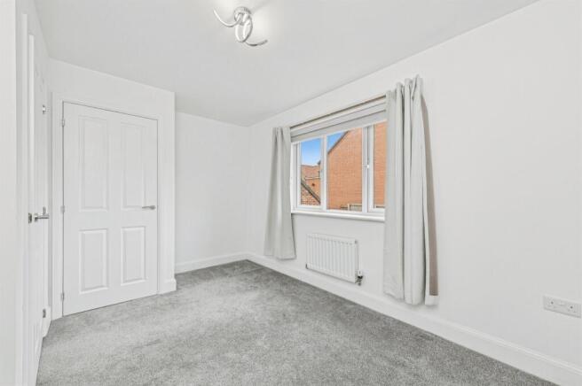 3 bed Semi-Detached for sale Image 9
