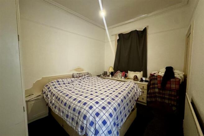 1 bed Flat for sale Image 6