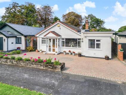 Woburn Drive, Hale, Altrincham, Greater Manchester, WA15