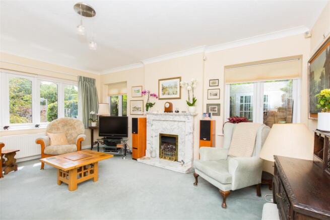 12 Winterbourne Mews-12.jpg