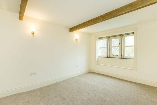 2 bed Terraced to rent Image 6
