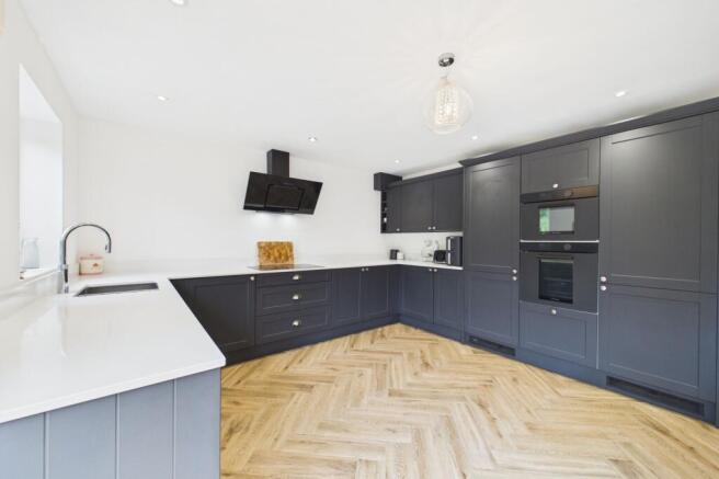 Kitchen / Breakfast Room