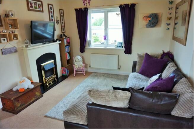 Lounge/Dining Room