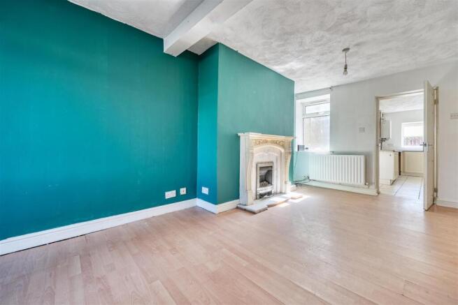 LIVING ROOM/ DINING ROOM