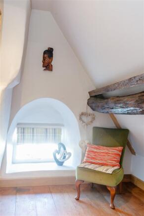 8362256-interior06.jpg