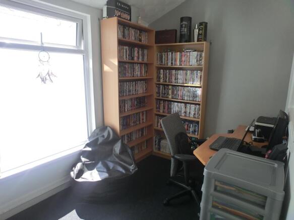 Photo 18