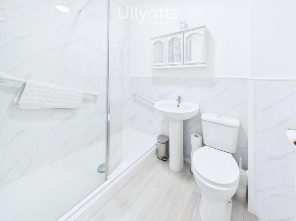 2 bed Penthouse for sale Image 10