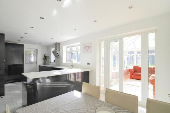 Kitchen/Dining Room
