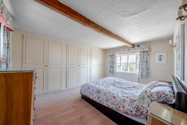 3 bed House for sale Image 8