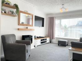 13, Randall Close, Kingswinford DY6 8QJ