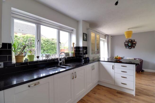 Kitchen/Breakf...