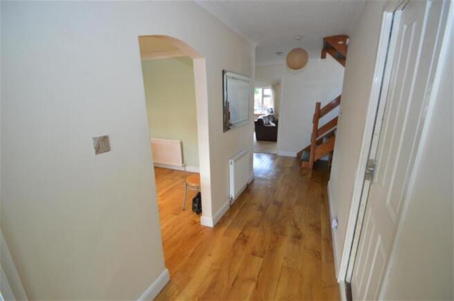 Spacious reception h