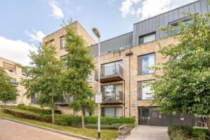 Flat 1, 5 Caledonian Building, Regiment Hill, Mill Hill, London NW7 1FS