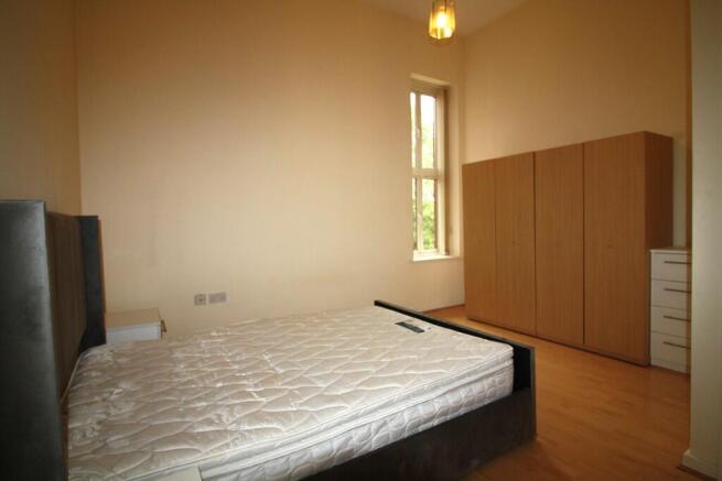 2 bed Apartment to rent Image 6