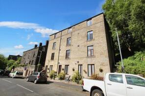 Flat 7, 135 Henrys Place, Hollins Road, Todmorden OL14 6QF