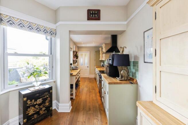 6 bed Terraced for sale Image 5
