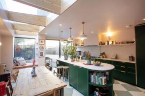 15, Gairloch Road, London SE5 8NG