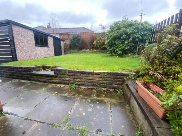 2 bed Semi-Detached Bungalow for sale Image 10