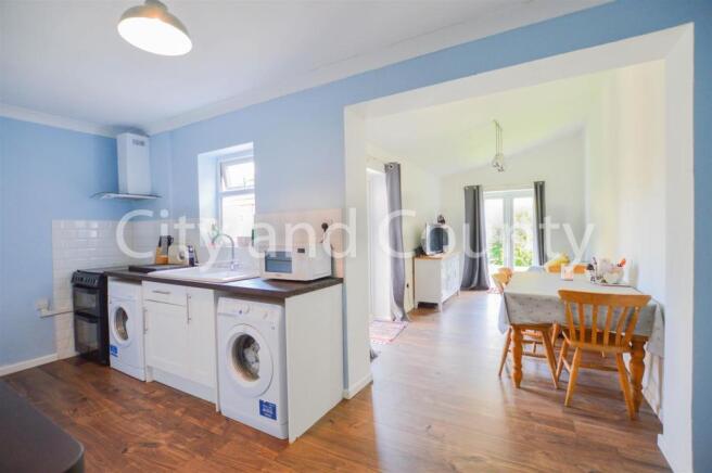 Kitchen - family room.jpg