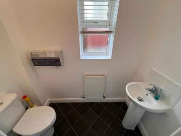 Cloakroom/wc