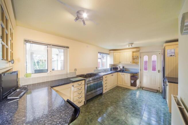Kitchen/breakfast ro